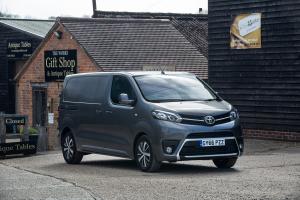 Toyota ProAce Van (UK) '2017